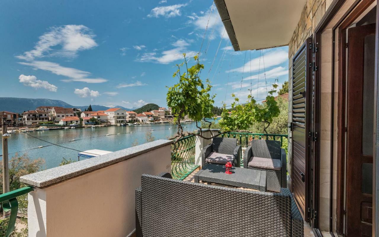 Apartments Azzurro بلاتشي المظهر الخارجي الصورة